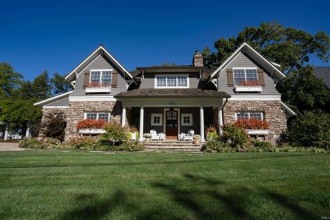 Photo of 10712 N South Shore Drive, Syracuse, IN 46567 (MLS # 202539981)