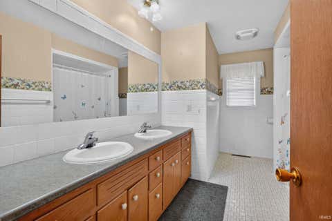 Tiny photo for 2120 Crestview Court, Lafayette, IN 47905 (MLS # 202630455)
