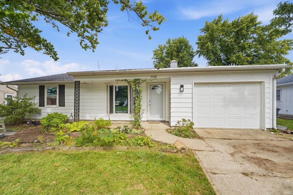 Photo of 3708 Amherst Drive, Lafayette, IN 47905 (MLS # 202639786)