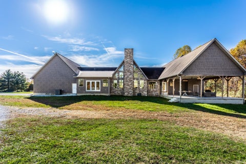 Tiny photo for 13808 W 500 N, Jasonville, IN 47438 (MLS # 202545151)