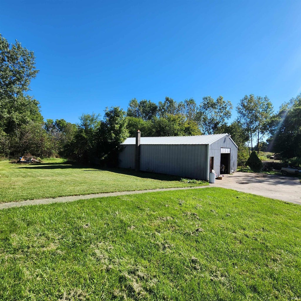 Photo of 5888 W 800 N, Ligonier, IN 46767 (MLS # 202640217)
