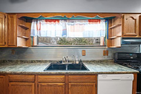 Tiny photo for 5815 S 600 E, Lafayette, IN 47909 (MLS # 202612077)