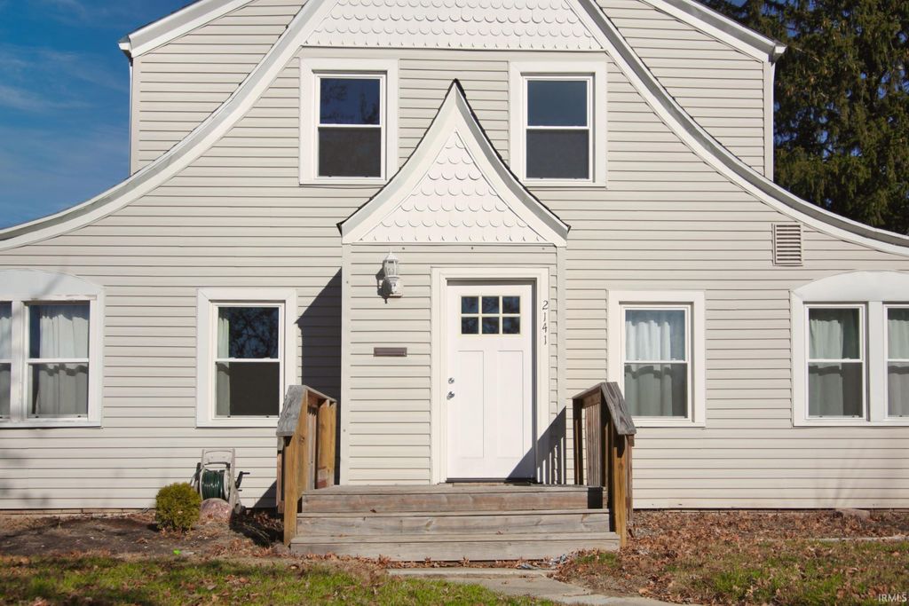 Photo of 2141 Dodge Avenue, Fort Wayne, IN 46805 (MLS # 202609375)