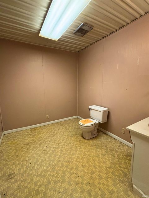 Tiny photo for 75 S Michigan Road, Burlington, IN 46915 (MLS # 202606615)