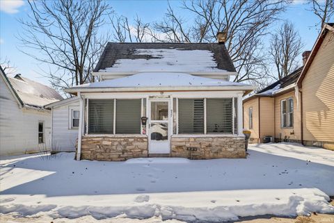 Photo of 927 W 6th Street, Bloomington, IN 47404 (MLS # 202604246)