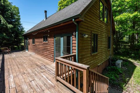 Tiny photo for 1056 W Burma Road, Bloomington, IN 47404 (MLS # 202618567)