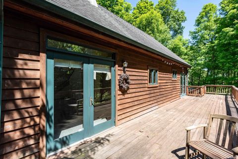 Tiny photo for 1056 W Burma Road, Bloomington, IN 47404 (MLS # 202618567)