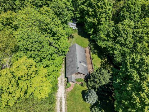 Tiny photo for 1056 W Burma Road, Bloomington, IN 47404 (MLS # 202618567)