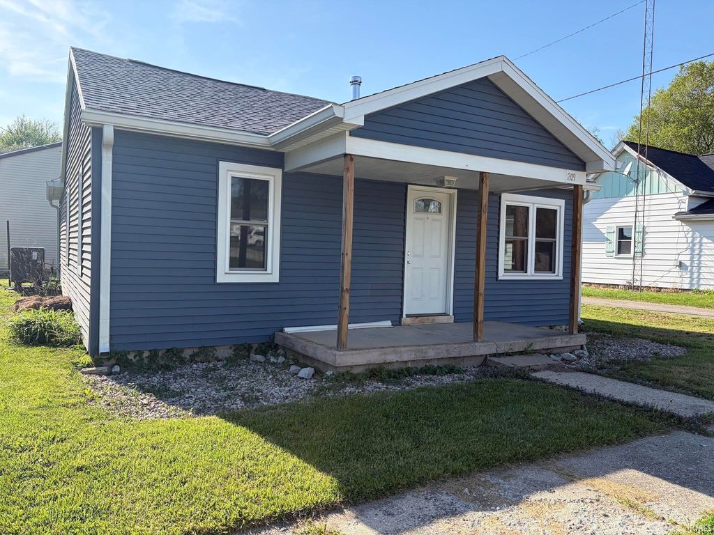 Photo of 209 S Cory Street, Mooreland, IN 47360 (MLS # 202603407)