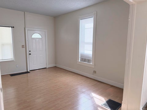 Tiny photo for 226 W Williams Street, Fort Wayne, IN 46802 (MLS # 202643575)
