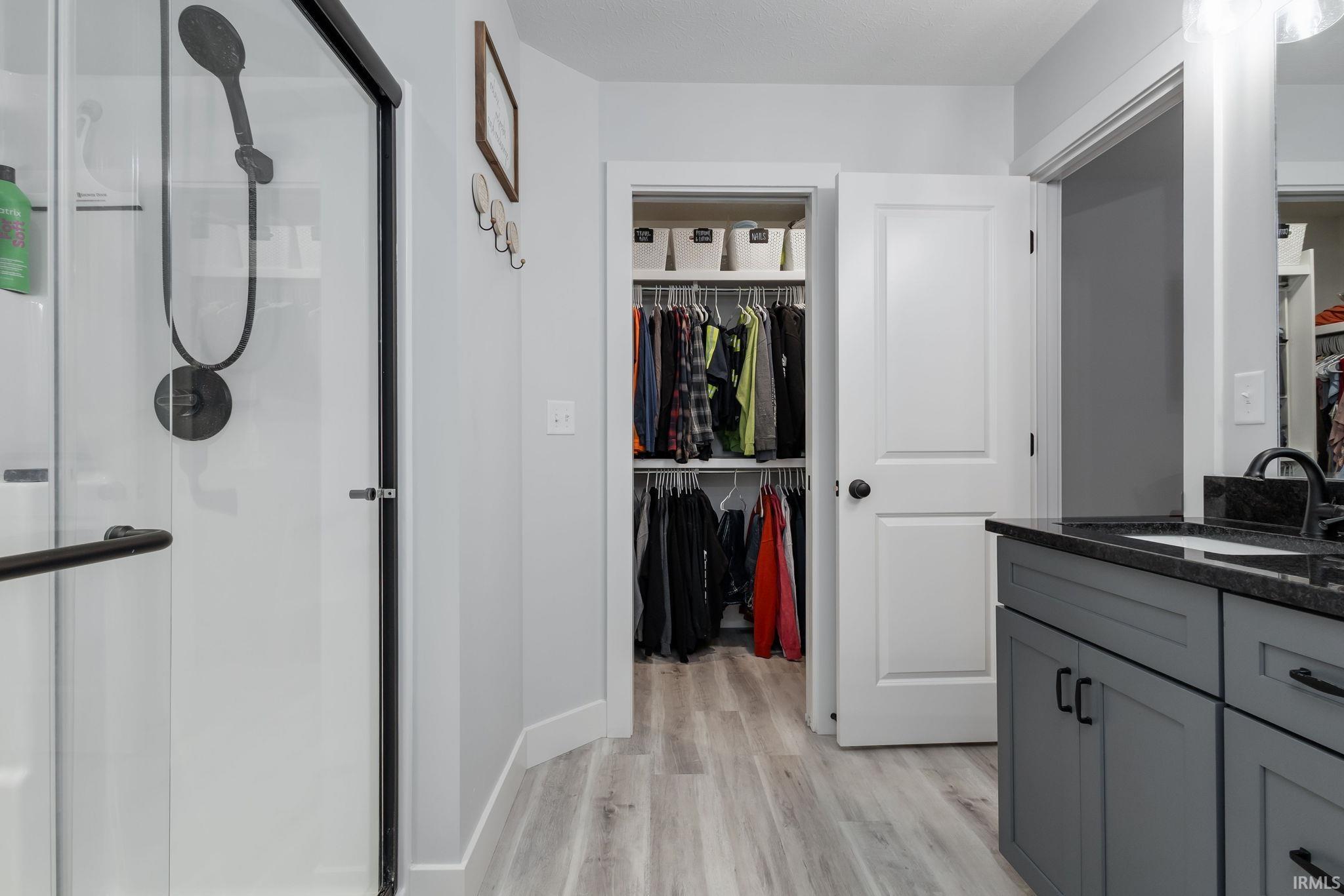 Elkhart, Indiana 46517, United States, 3 Bedrooms Bedrooms, ,2 BathroomsBathrooms,Residential,Active,254766