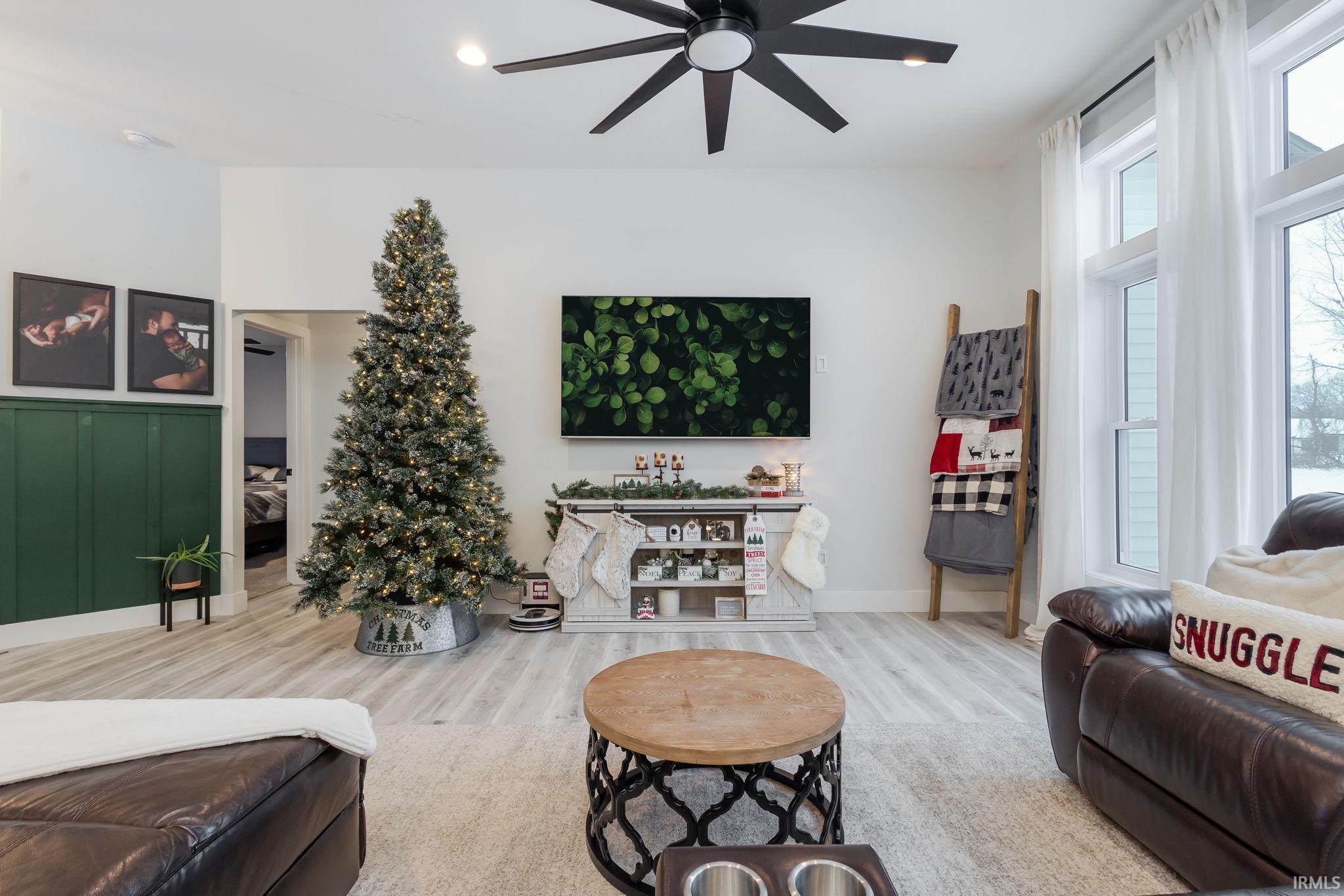 Elkhart, Indiana 46517, United States, 3 Bedrooms Bedrooms, ,2 BathroomsBathrooms,Residential,Active,254766