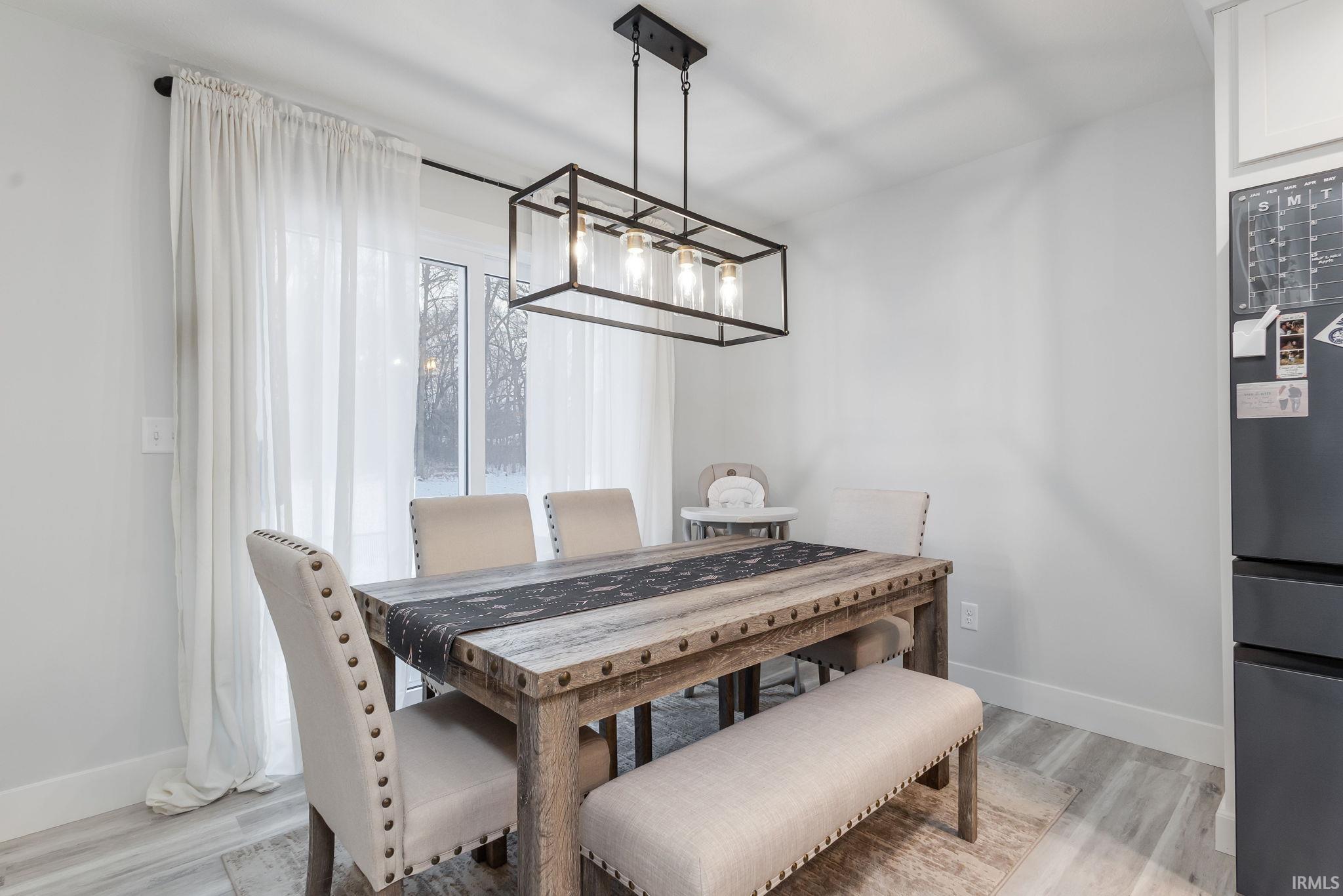 Elkhart, Indiana 46517, United States, 3 Bedrooms Bedrooms, ,2 BathroomsBathrooms,Residential,Active,254766