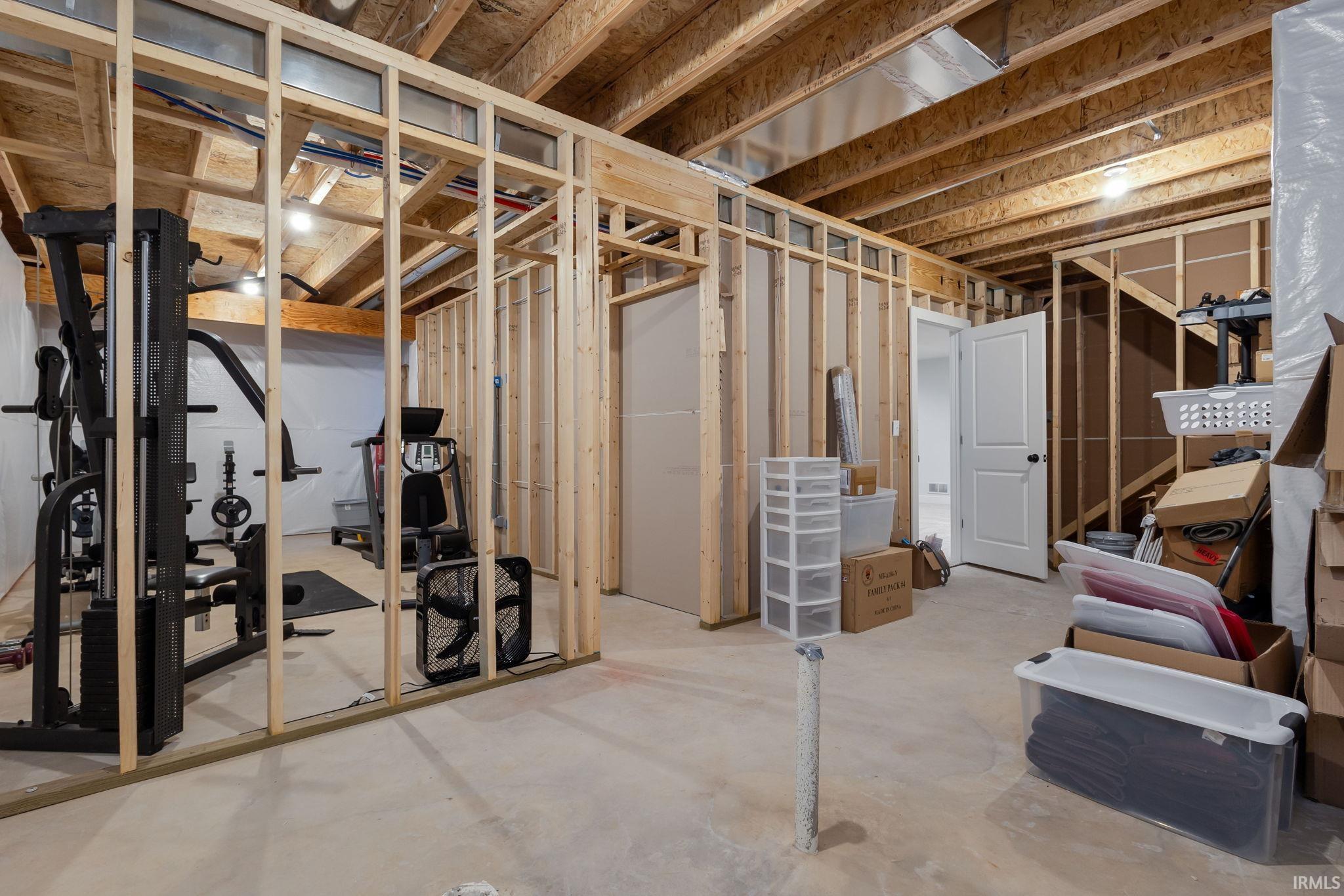 Elkhart, Indiana 46517, United States, 3 Bedrooms Bedrooms, ,2 BathroomsBathrooms,Residential,Active,254766