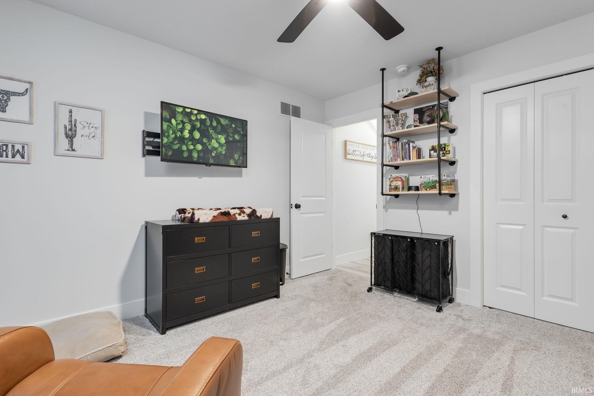 Elkhart, Indiana 46517, United States, 3 Bedrooms Bedrooms, ,2 BathroomsBathrooms,Residential,Active,254766