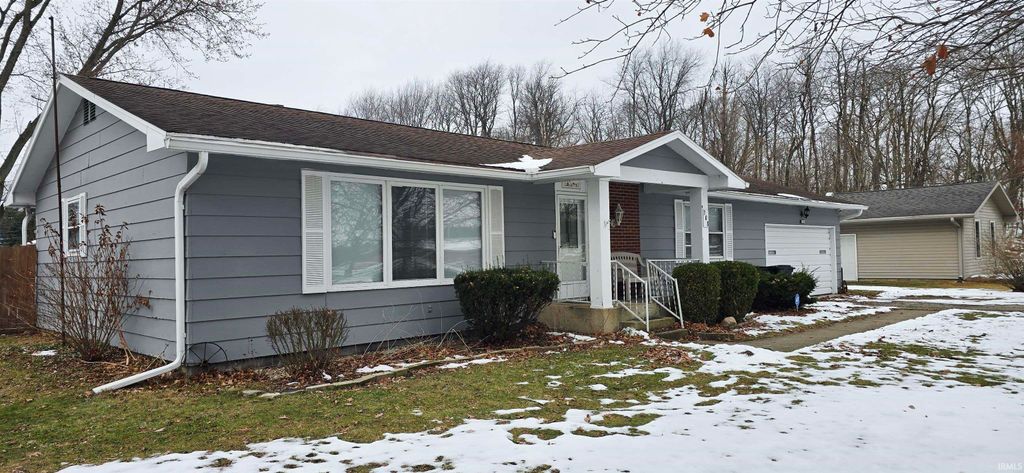 Photo of 308 Sweetgum Road, Rochester, IN 46975 (MLS # 202548880)