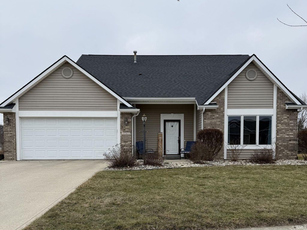 Photo of 5703 Dennison Drive, Fort Wayne, IN 46835 (MLS # 202605521)