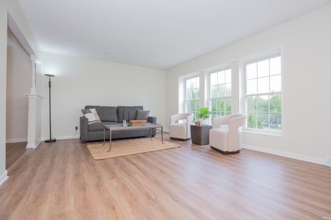 Tiny photo for 7530 Meadowview Drive, Evansville, IN 47710 (MLS # 202539189)