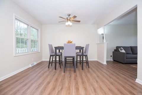 Tiny photo for 7530 Meadowview Drive, Evansville, IN 47710 (MLS # 202539189)