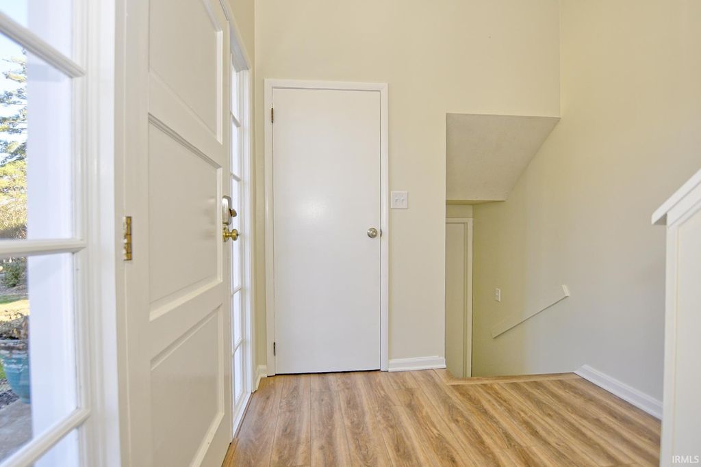 Photo of 7530 Meadowview Drive, Evansville, IN 47710 (MLS # 202539189)