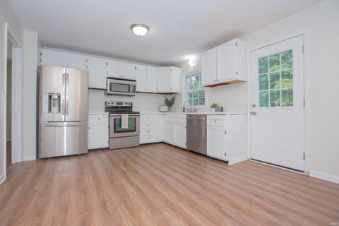 Tiny photo for 7530 Meadowview Drive, Evansville, IN 47710 (MLS # 202539189)