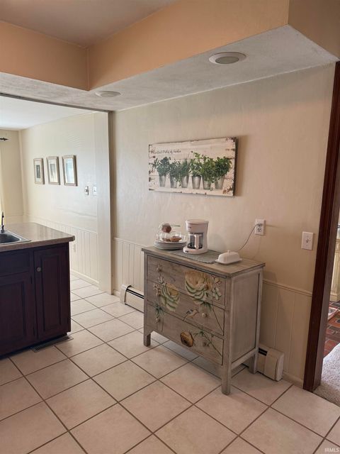 Tiny photo for 1009 Green Acres Drive, Kokomo, IN 46901 (MLS # 202611856)