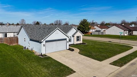 Tiny photo for 1102 Hornbeam E Circle, Lafayette, IN 47905 (MLS # 202609838)