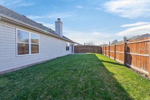 Tiny photo for 1102 Hornbeam E Circle, Lafayette, IN 47905 (MLS # 202609838)