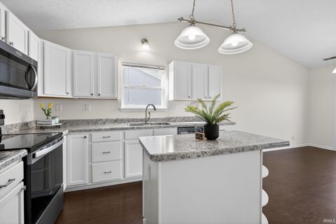 Tiny photo for 1102 Hornbeam E Circle, Lafayette, IN 47905 (MLS # 202609838)