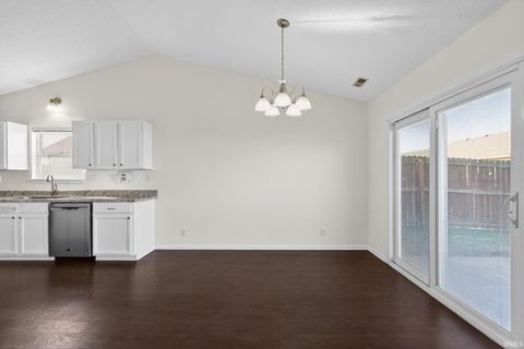 Tiny photo for 1102 Hornbeam E Circle, Lafayette, IN 47905 (MLS # 202609838)