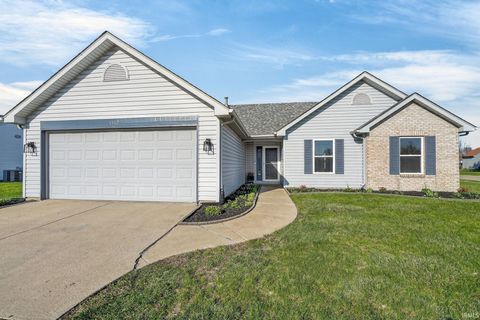 Tiny photo for 1102 Hornbeam E Circle, Lafayette, IN 47905 (MLS # 202609838)