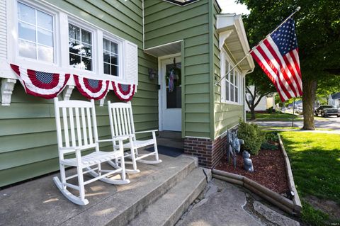 Tiny photo for 314 S 5Th Street, Vincennes, IN 47591 (MLS # 202618565)