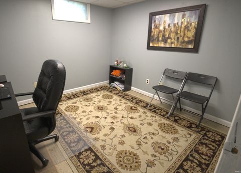Tiny photo for 314 S 5Th Street, Vincennes, IN 47591 (MLS # 202618565)