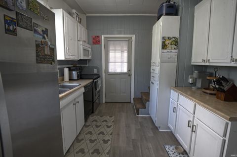 Tiny photo for 314 S 5Th Street, Vincennes, IN 47591 (MLS # 202618565)