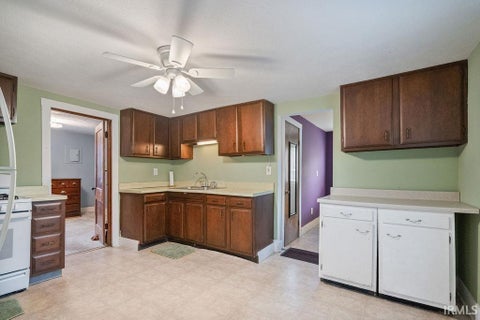 Tiny photo for 1508 S 17th Street, Kokomo, IN 46902 (MLS # 202641423)
