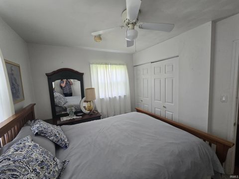 Tiny photo for 619 W 9TH Street, Jonesboro, IN 46938 (MLS # 202612551)