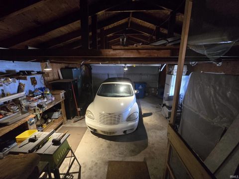 Tiny photo for 619 W 9TH Street, Jonesboro, IN 46938 (MLS # 202612551)