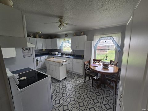 Tiny photo for 619 W 9TH Street, Jonesboro, IN 46938 (MLS # 202612551)