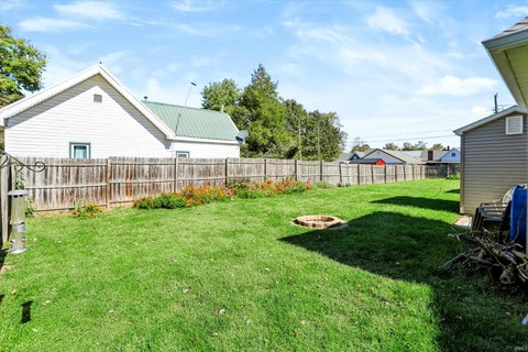 Tiny photo for 75 W Clay Street, Spencer, IN 47460 (MLS # 202643845)