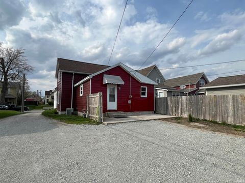 Tiny photo for 407 E 3rd Street, Peru, IN 46970 (MLS # 202613138)