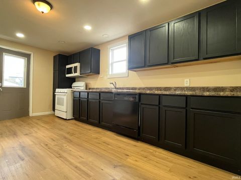 Tiny photo for 407 E 3rd Street, Peru, IN 46970 (MLS # 202613138)