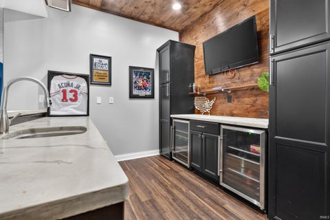 Tiny photo for 2873 White Oak Court, Kokomo, IN 46901 (MLS # 202629485)