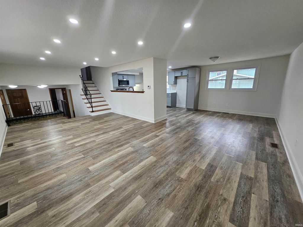 Photo of 7029 Nordale Drive, Fort Wayne, IN 46804 (MLS # 202547913)