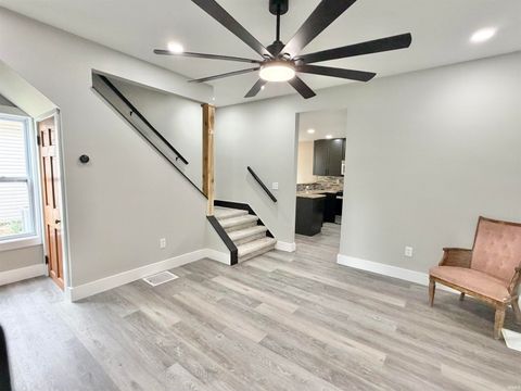 Tiny photo for 420 16th Street, Logansport, IN 46947 (MLS # 202614592)