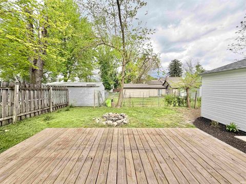 Tiny photo for 420 16th Street, Logansport, IN 46947 (MLS # 202614592)