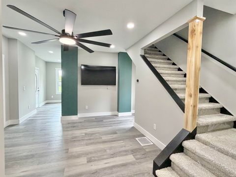 Tiny photo for 420 16th Street, Logansport, IN 46947 (MLS # 202614592)