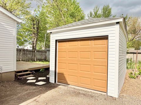 Tiny photo for 420 16th Street, Logansport, IN 46947 (MLS # 202614592)