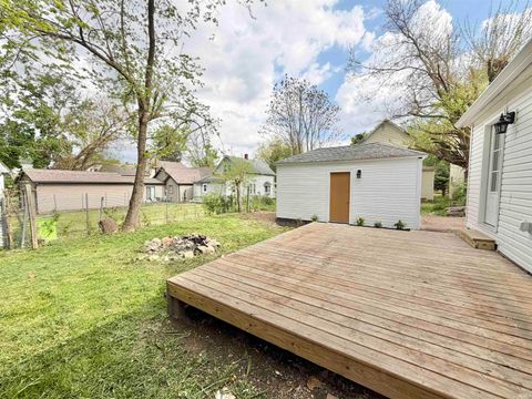 Tiny photo for 420 16th Street, Logansport, IN 46947 (MLS # 202614592)