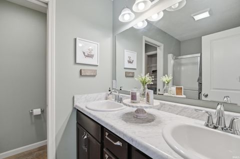 Tiny photo for 2695 Glastonbury Way, Lafayette, IN 47909 (MLS # 202626486)