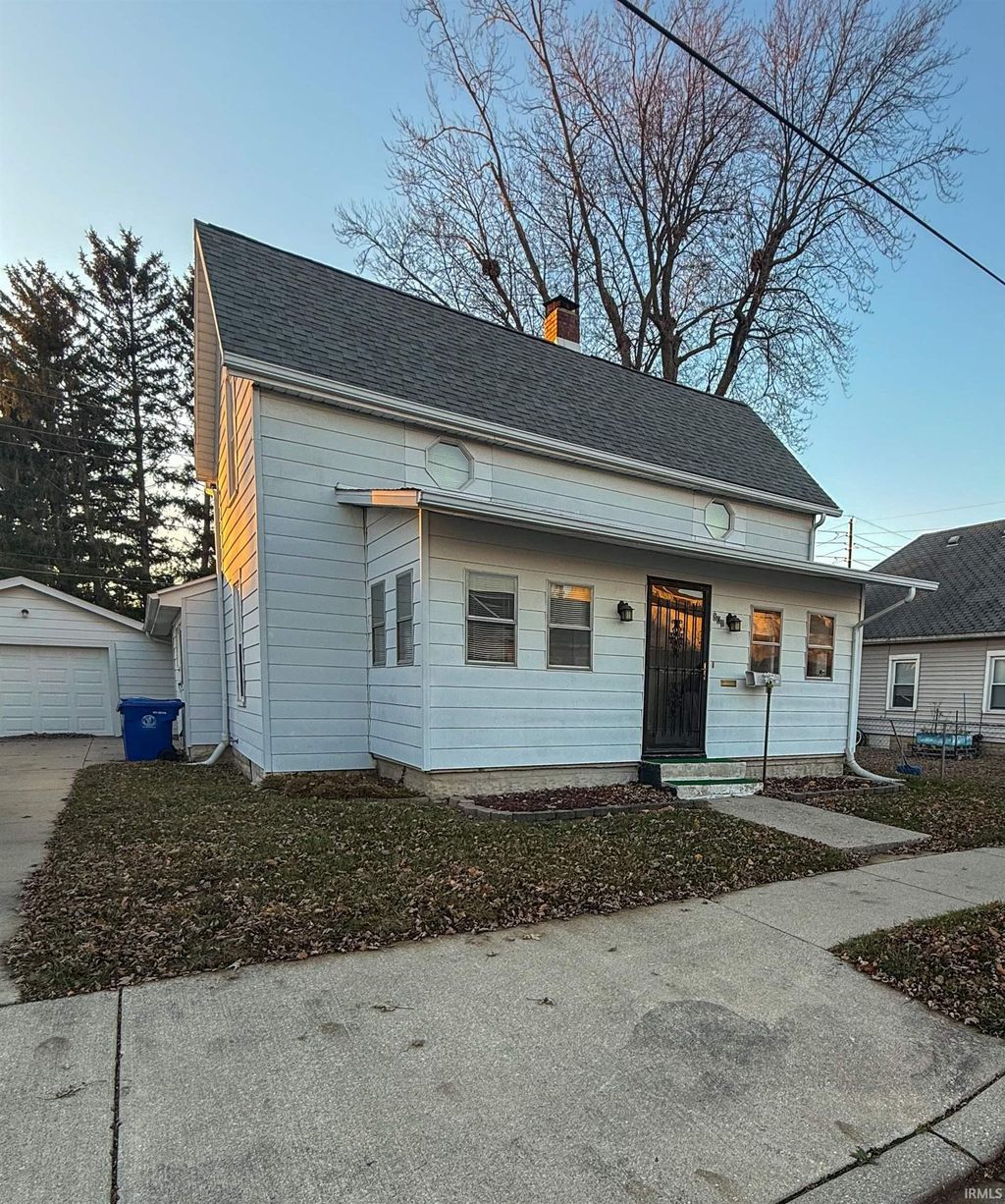 Photo of 807 S Waugh Street, Kokomo, IN 46901 (MLS # 202547103)